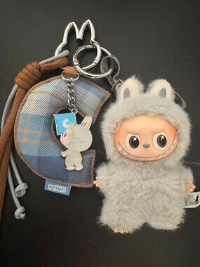 Real Photo Opened Labubu 4.0 Pin for Love Confirmed Letter Authentic C